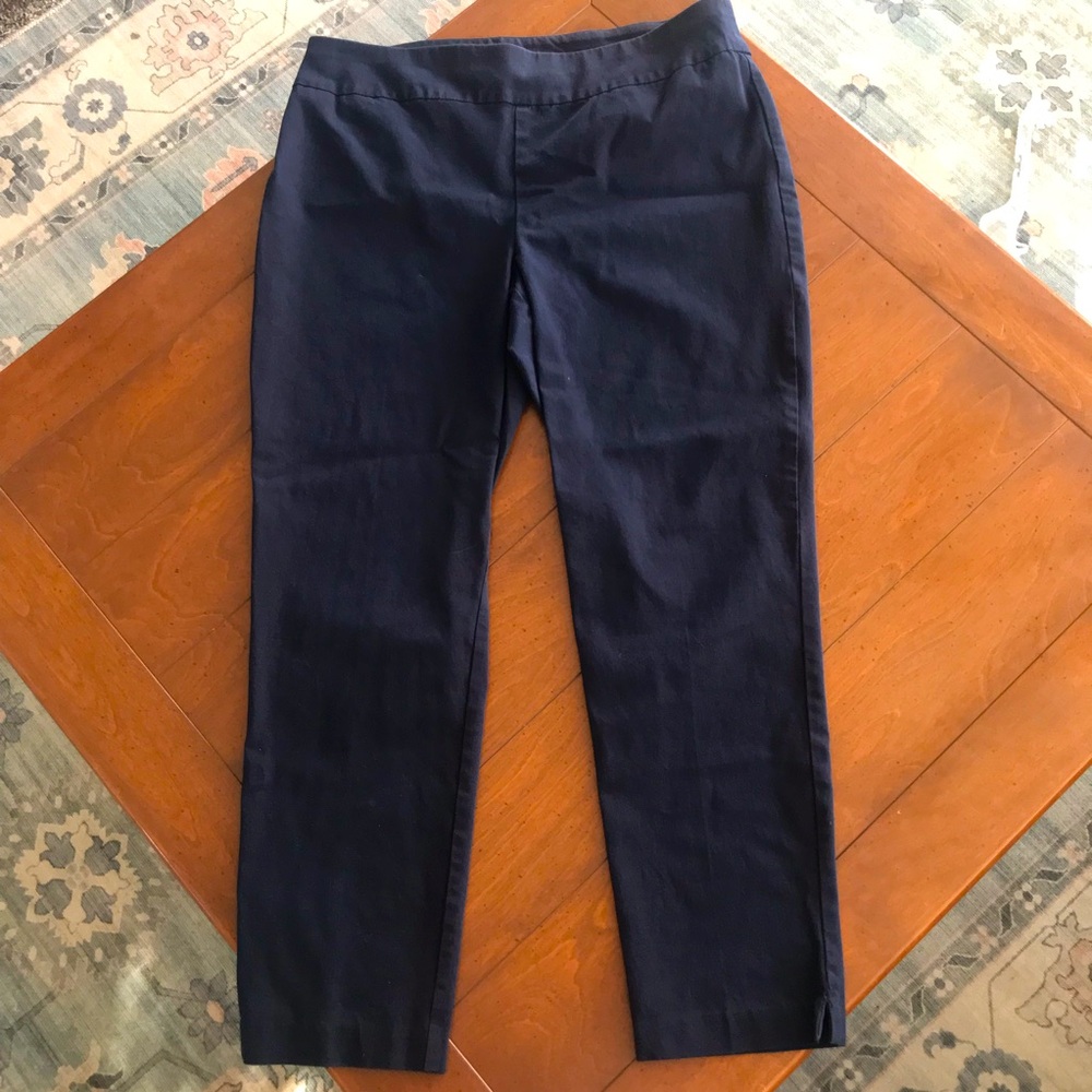 Chico's Navy Ankle Pants Size 2.0 Short